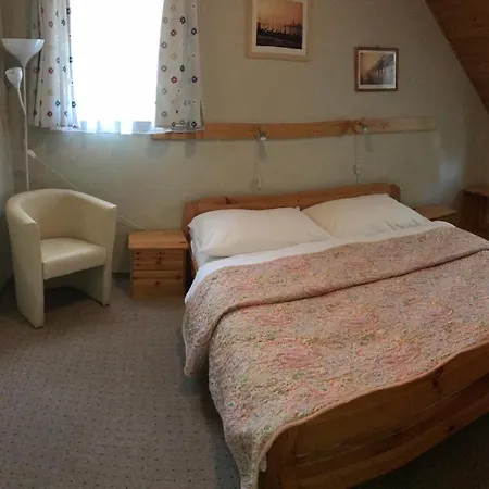 Vendégház Hársfa Szálló Tamási