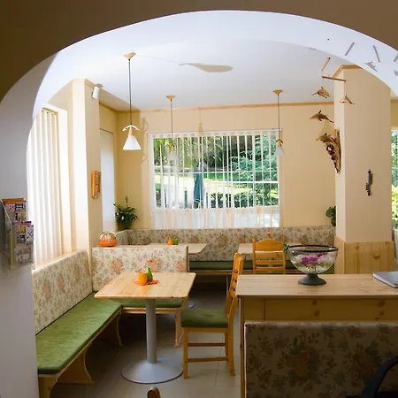 Guest house Harsfa Szallo 4*