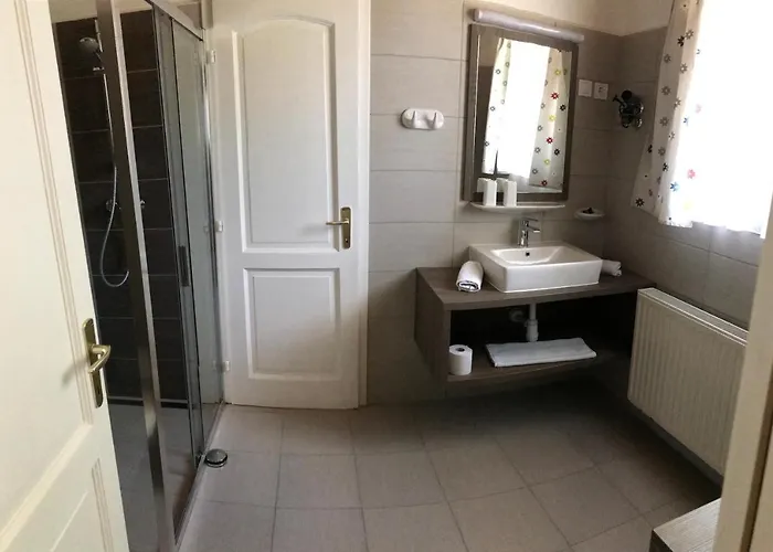 Hársfa Szálló Vendégház 4*
